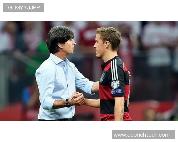 足球球星员工餐背后的故事展现运动员日常生活温情时刻 足球球星员工餐背后的故事展现运动员日常生活温情时刻