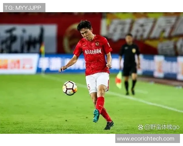 4月5日出生的足球巨星们 盘点这些与春天同庆的传奇球员 4月5日出生的足球巨星们 盘点这些与春天同庆的传奇球员