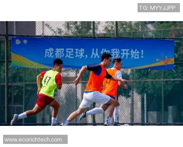 让球迷愤怒的中国足球明星:背离球队精神的行为引发热议 让球迷愤怒的中国足球明星:背离球队精神的行为引发热议